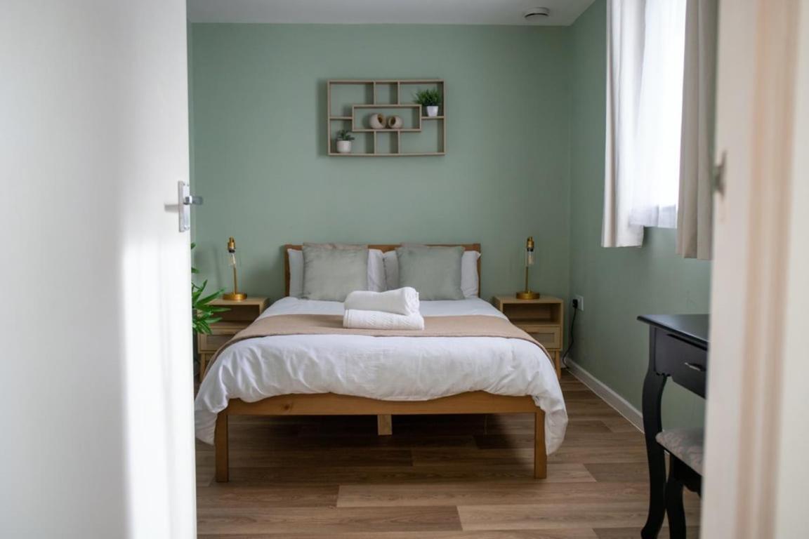 Modern 2-Bed Apartment In Leeds City Centre Exterior photo