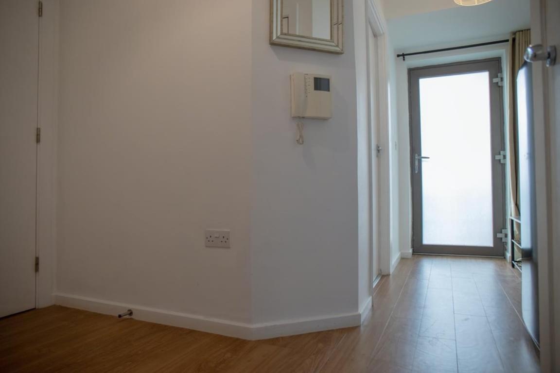 Modern 2-Bed Apartment In Leeds City Centre Exterior photo