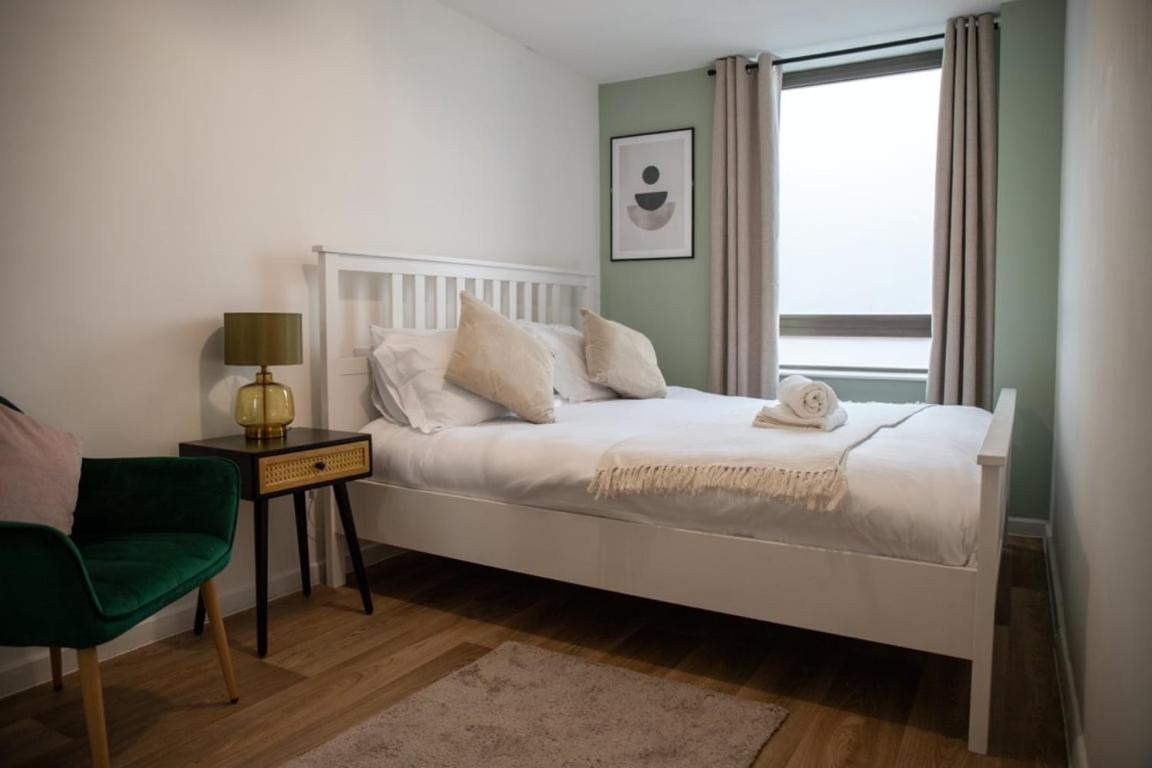 Modern 2-Bed Apartment In Leeds City Centre Exterior photo